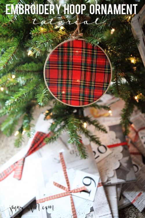 Embroidery Hoop Ornament Tutorial