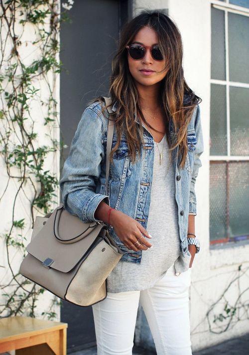 White jeans with grey t-shirt and denim jacket