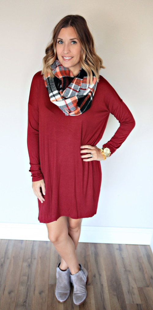 Piko style dress in burgundy